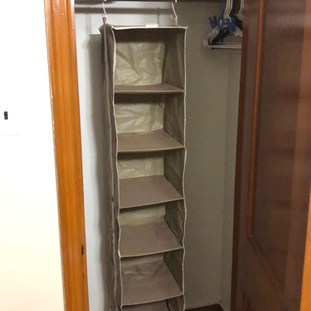 Closet Organzier